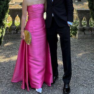SOLACE LONDON Tiffany strapless pleated satin-twill gown